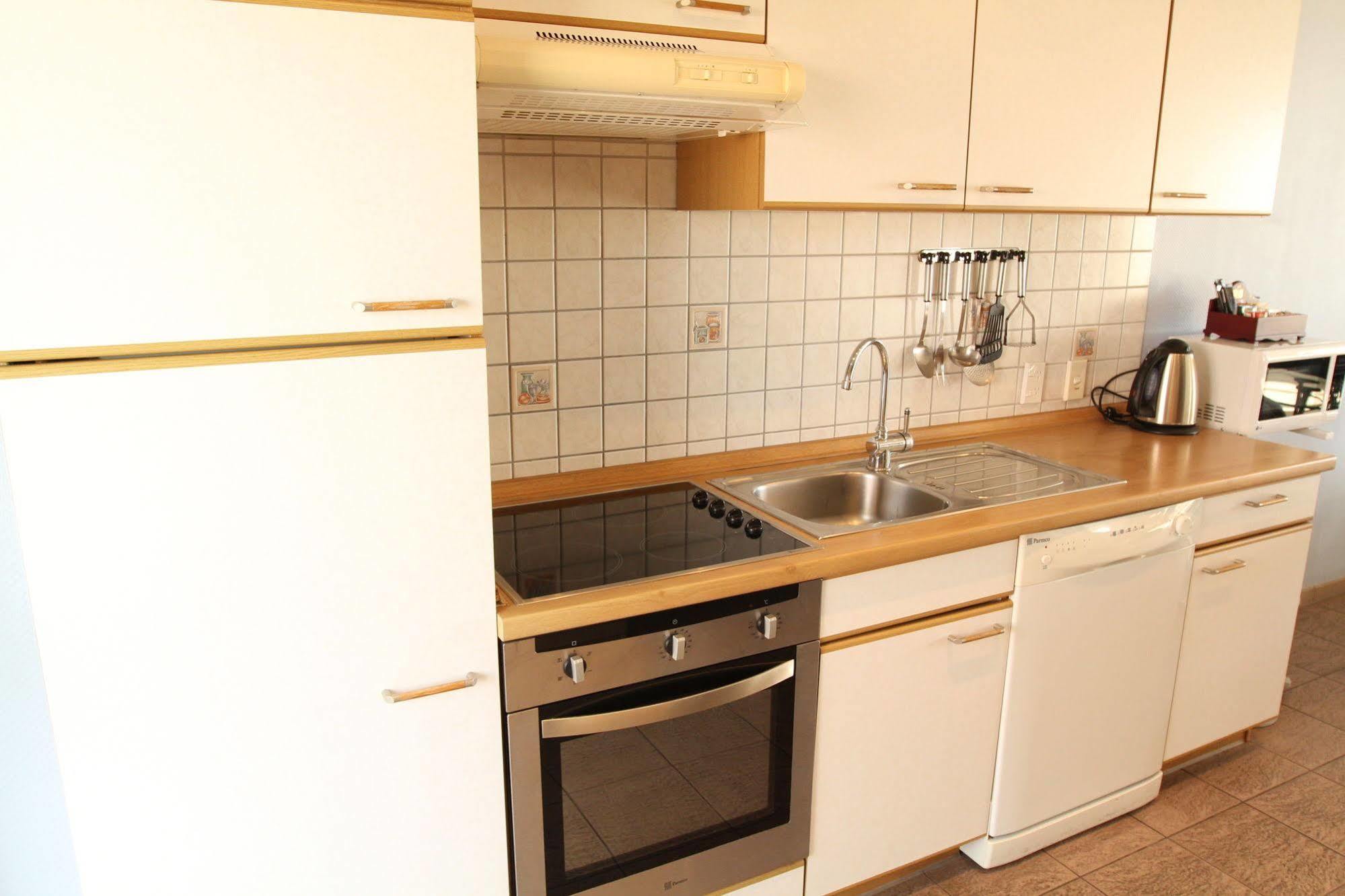 Admiralty Lodge Motel Уитианга Екстериор снимка
