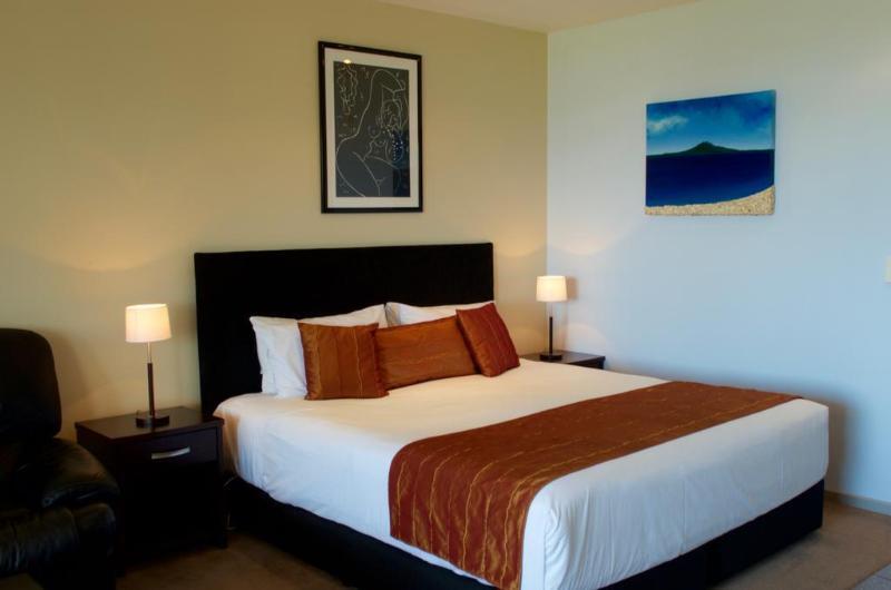 Admiralty Lodge Motel Уитианга Екстериор снимка